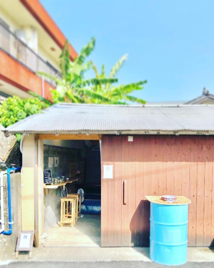 奄美ゲストハウス Hub A Nice Inn Setouchi  Zewnętrze zdjęcie